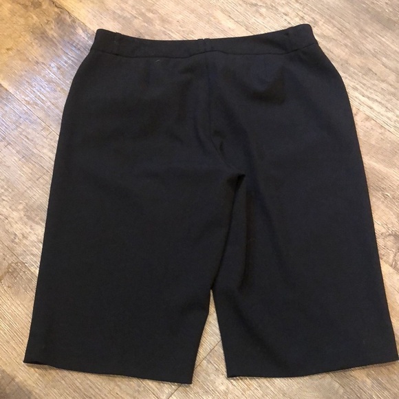 Worthington Stretch Black Bermuda Shorts - Picture 3 of 6